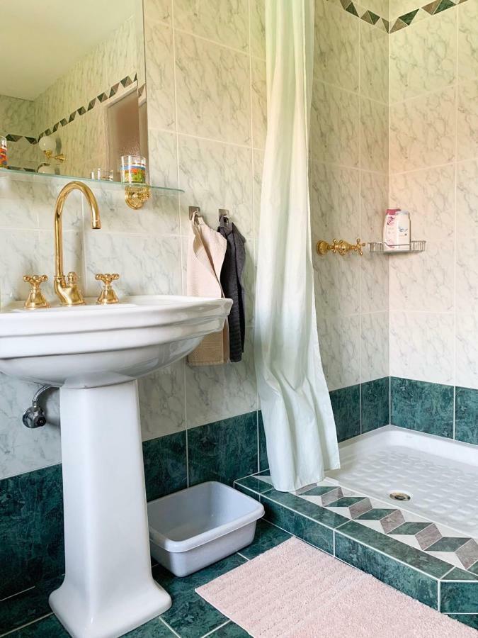 Ela'S Apartment Komenda Екстериор снимка